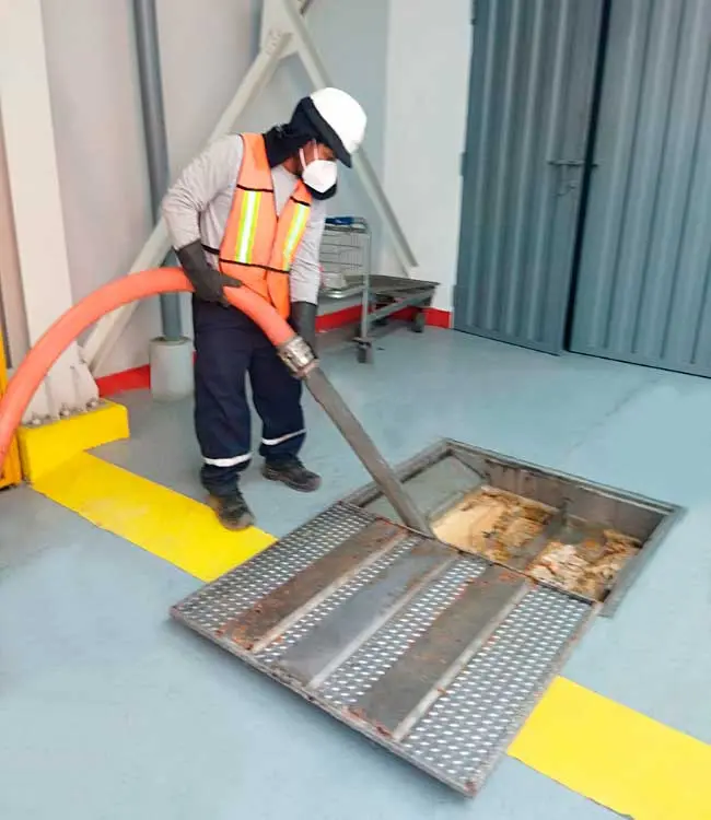 Mantenimiento preventivo de drenaje en San Luis Potosi